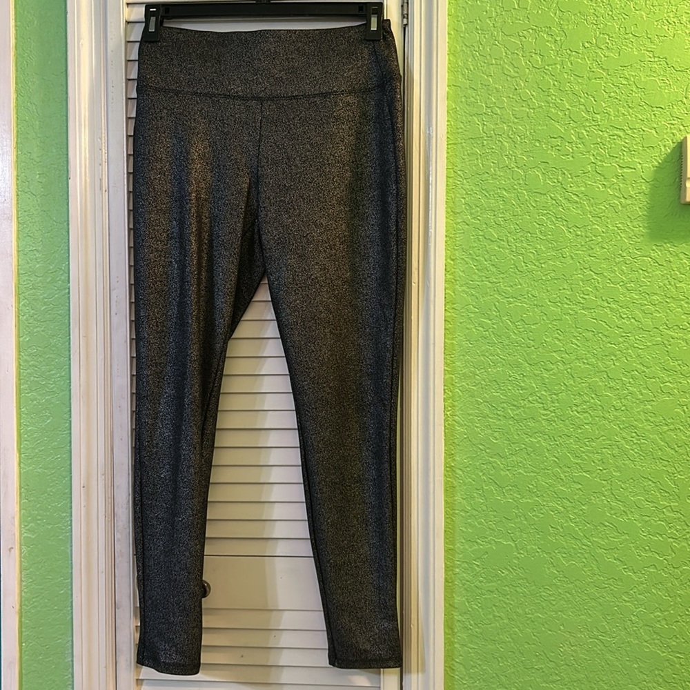 Apt. 9 Women’s Black and Silver Metallic Dots Leggings M